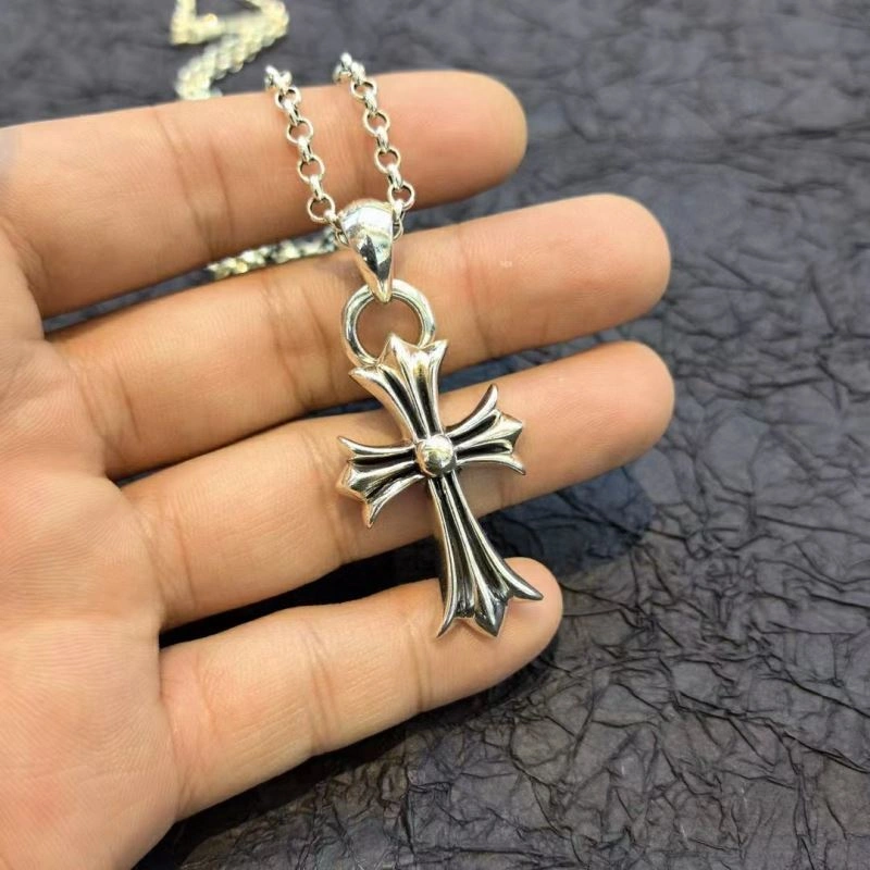 Trendy Chrxmx Hxxrts Necklaces 301061