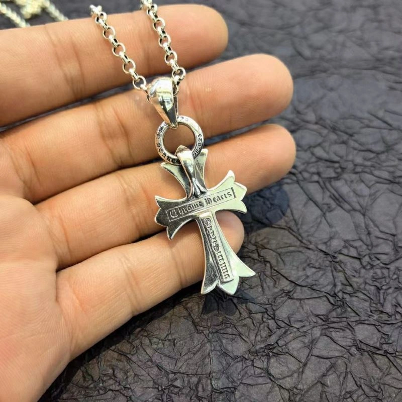 Trendy Chrxmx Hxxrts Necklaces 301061