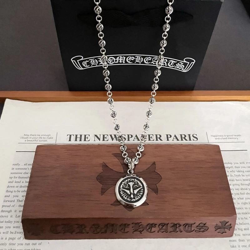 Classic Chrxmx Hxxrts Necklaces 301048
