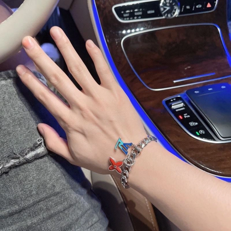 Breathable LX Bracelets 312010
