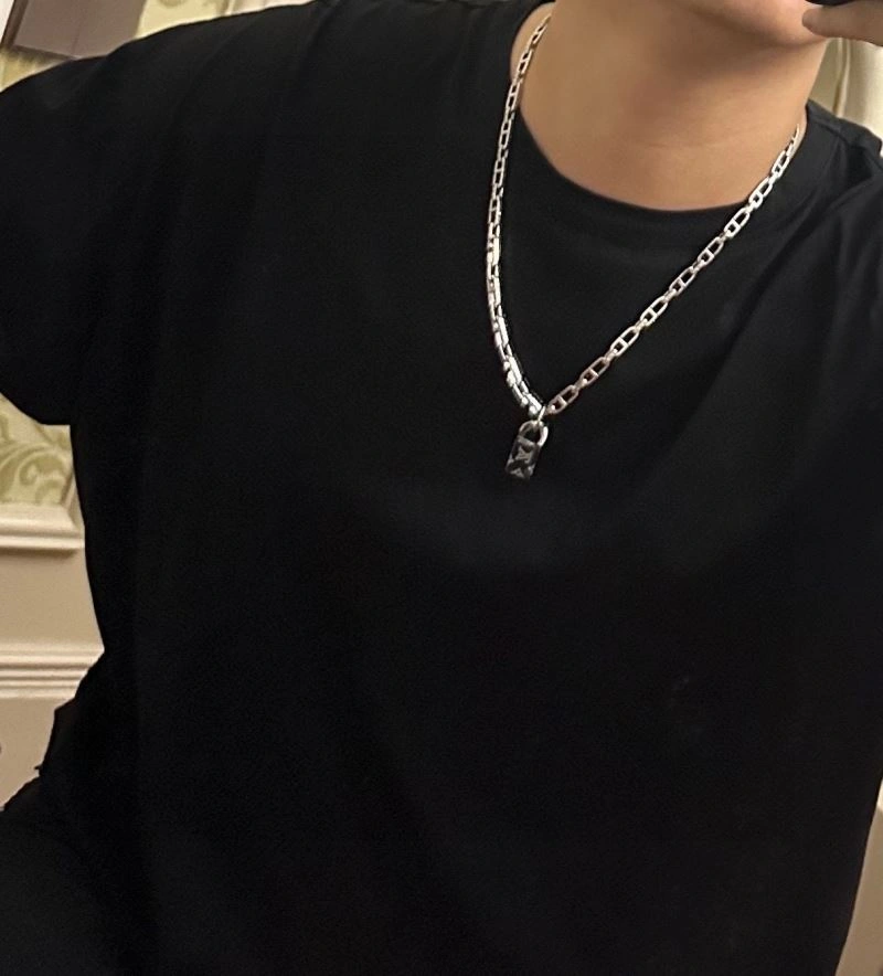 Minimalist LX Necklaces 311545