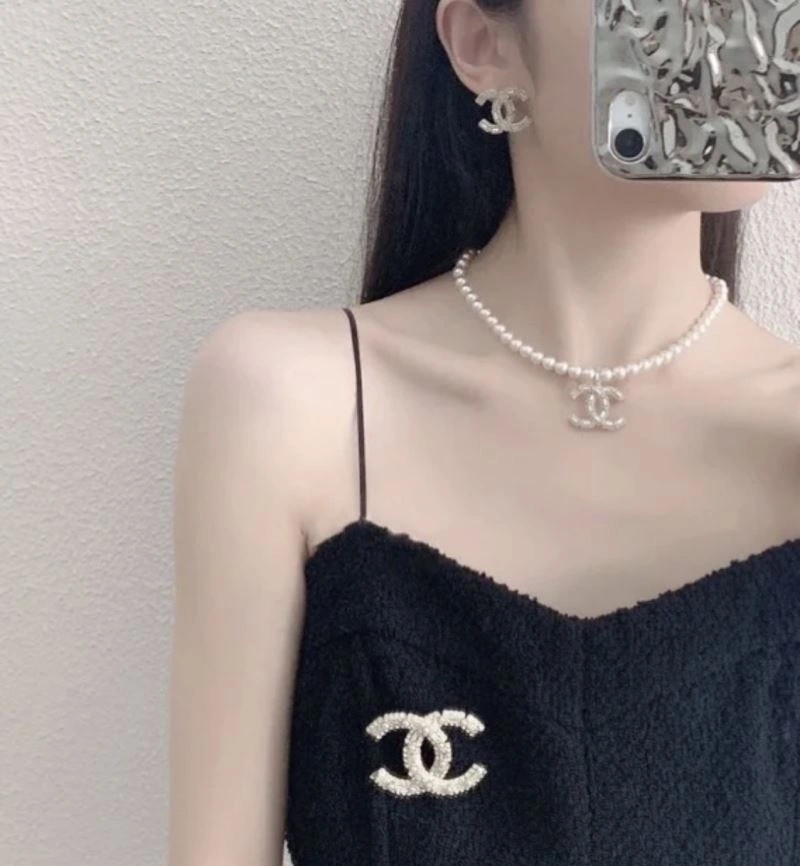 Chxnxl Brooches GoAnywhere 292872