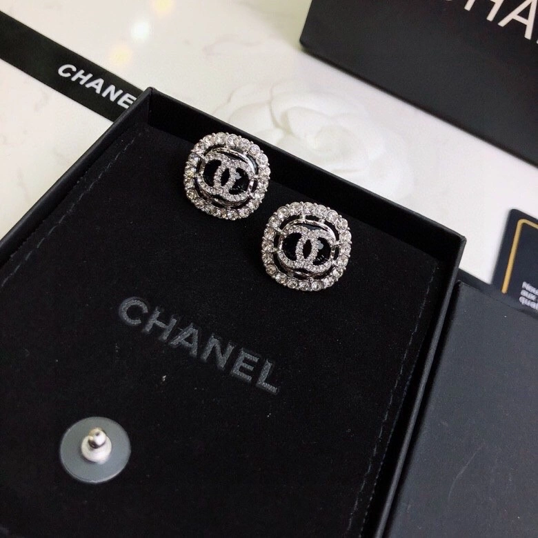 Chxnxl Earrings EyeCatching 291828