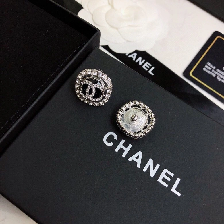 Chxnxl Earrings EyeCatching 291828