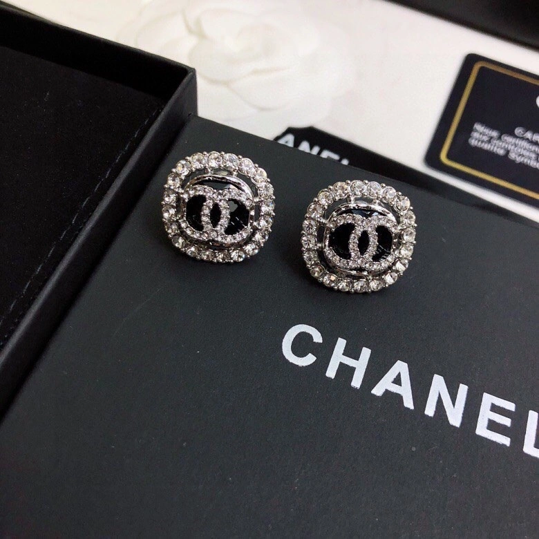 Chxnxl Earrings EyeCatching 291828