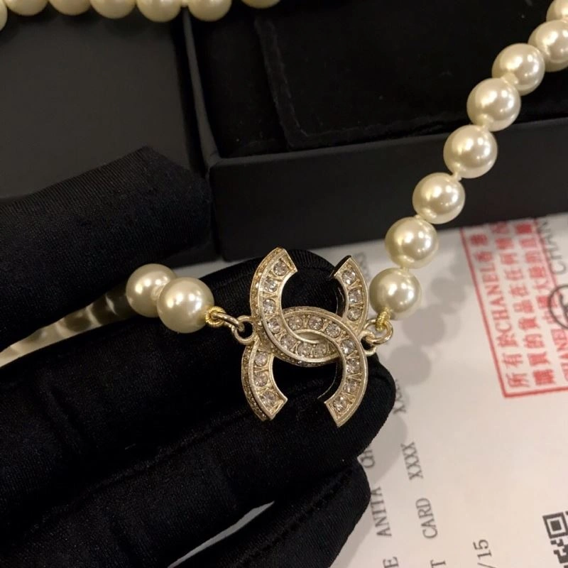 Functional Chxnxl Brooches 292870