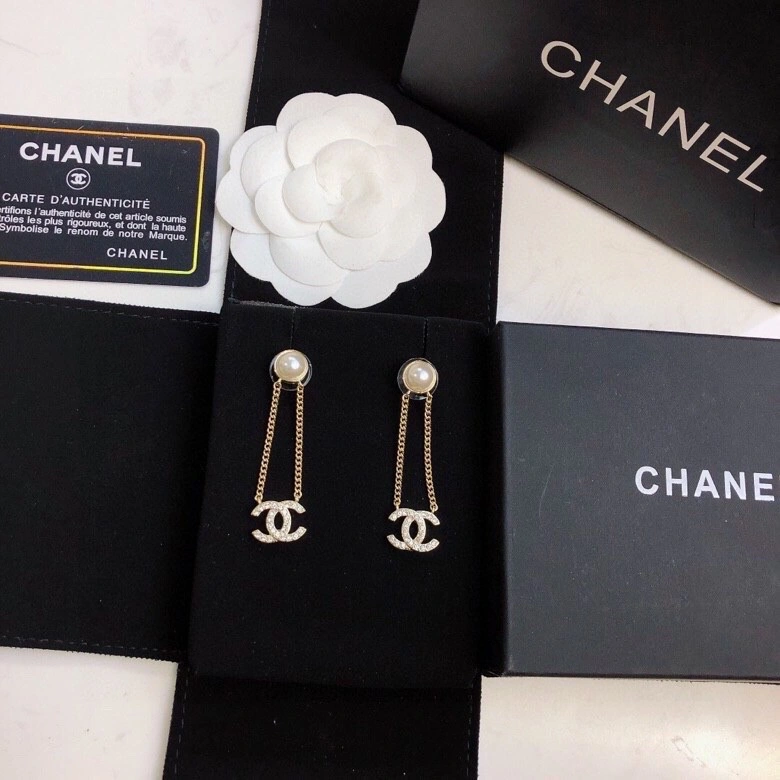 Practical Chxnxl Earrings 291827