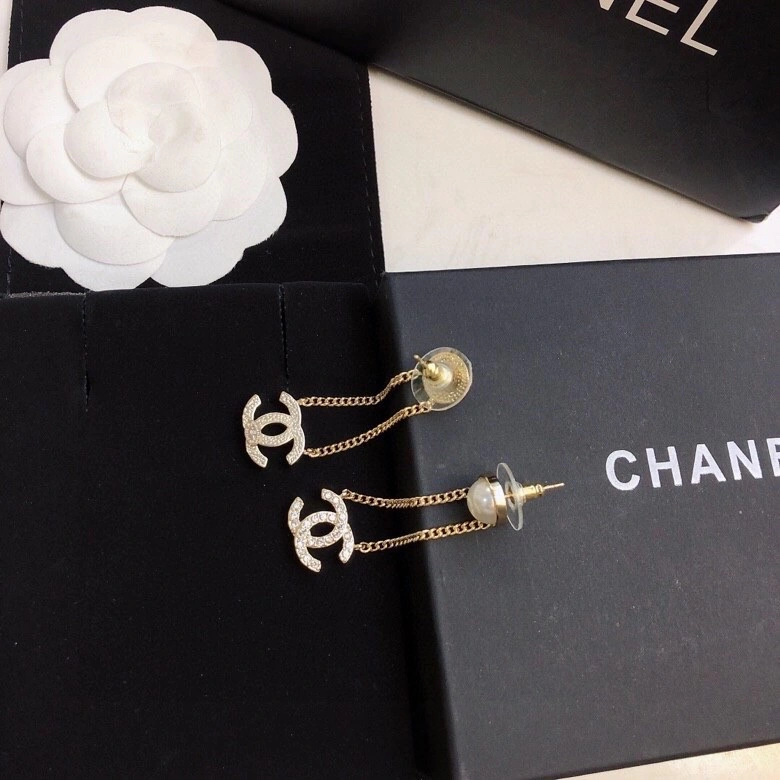 Practical Chxnxl Earrings 291827
