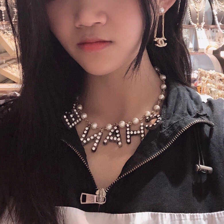 Practical Chxnxl Earrings 291827