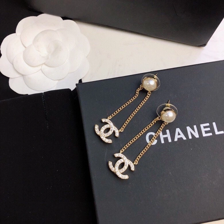 Practical Chxnxl Earrings 291827