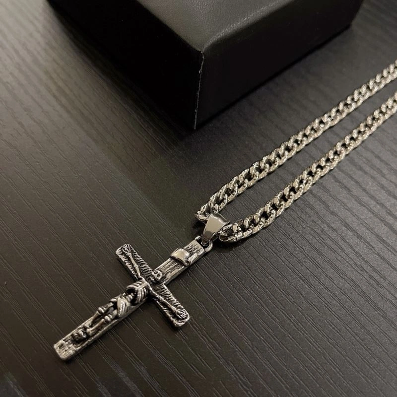 Fashionable Chrxmx Hxxrts Necklaces 301057