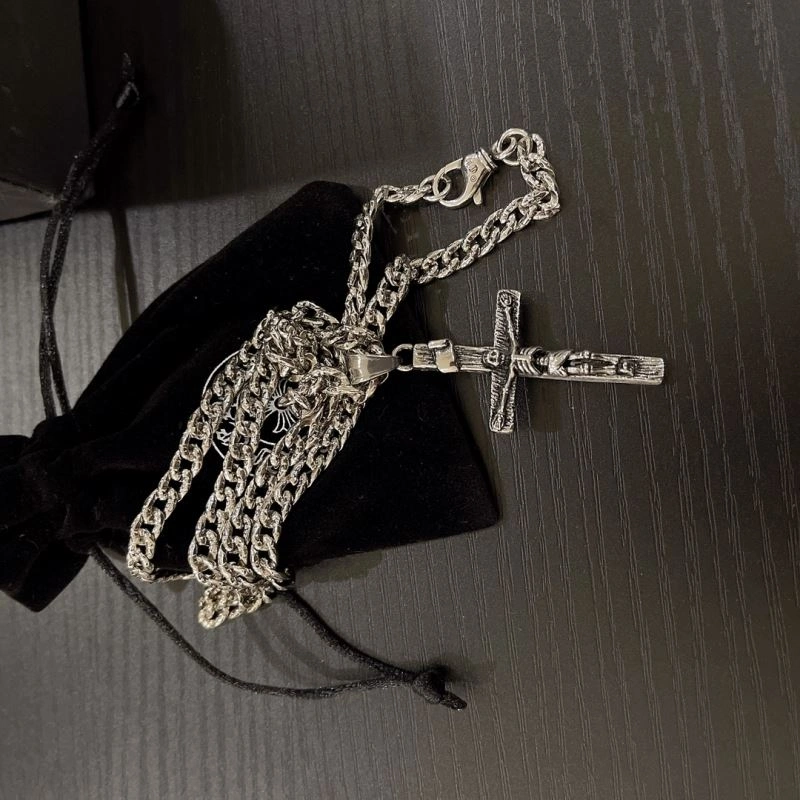 Fashionable Chrxmx Hxxrts Necklaces 301057