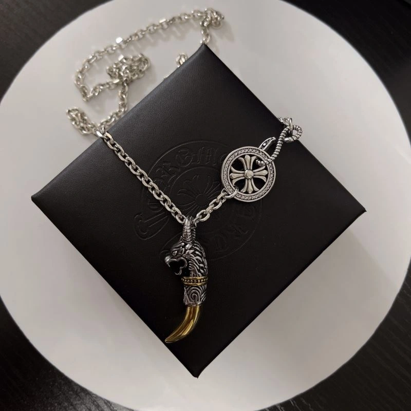 Vibrant Chrxmx Hxxrts Necklaces 301051