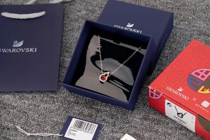 SportInspired Swxrxvski Necklaces 315233