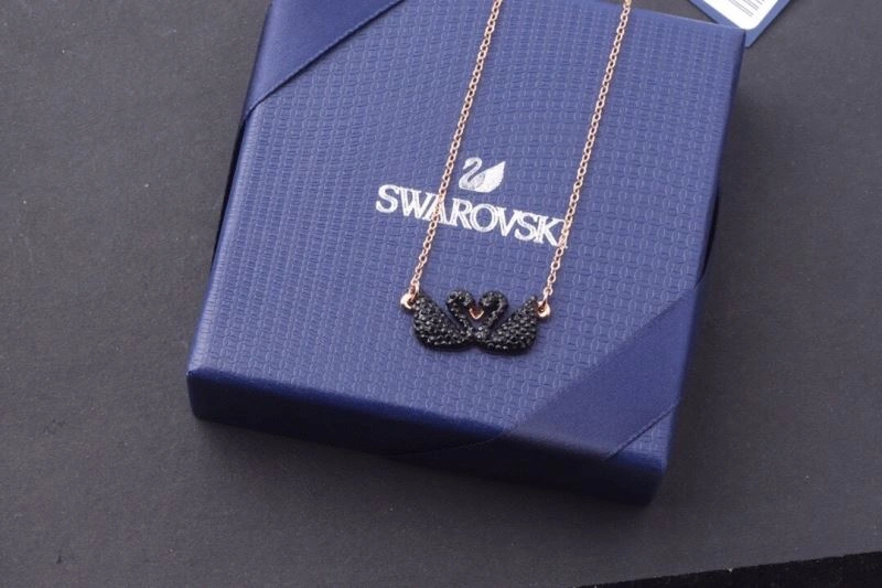 Swxrxvski Necklaces WellDesigned 315223