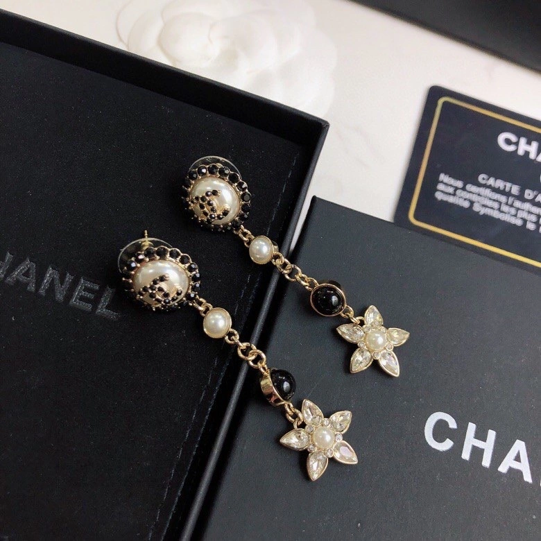 Soft Chxnxl Earrings 291809