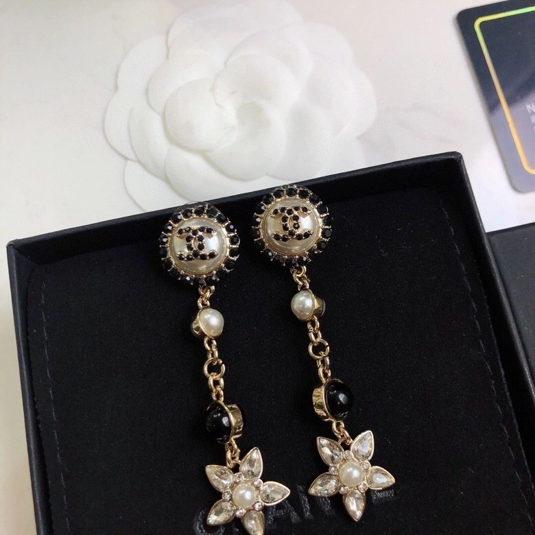 Soft Chxnxl Earrings 291809