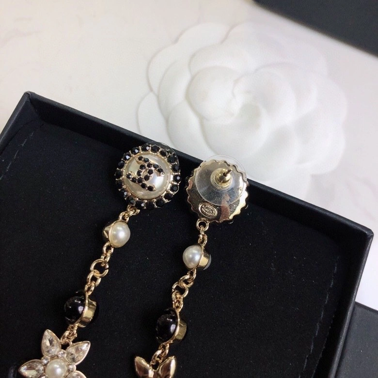 Soft Chxnxl Earrings 291809