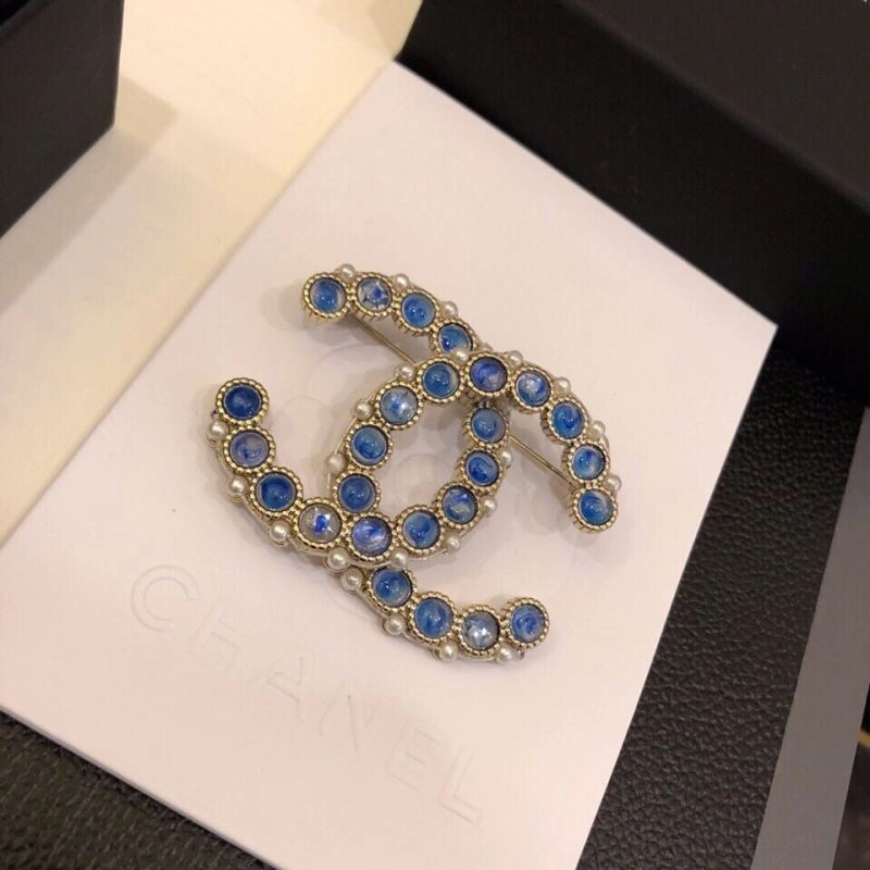 Refined Chxnxl Brooches 292860
