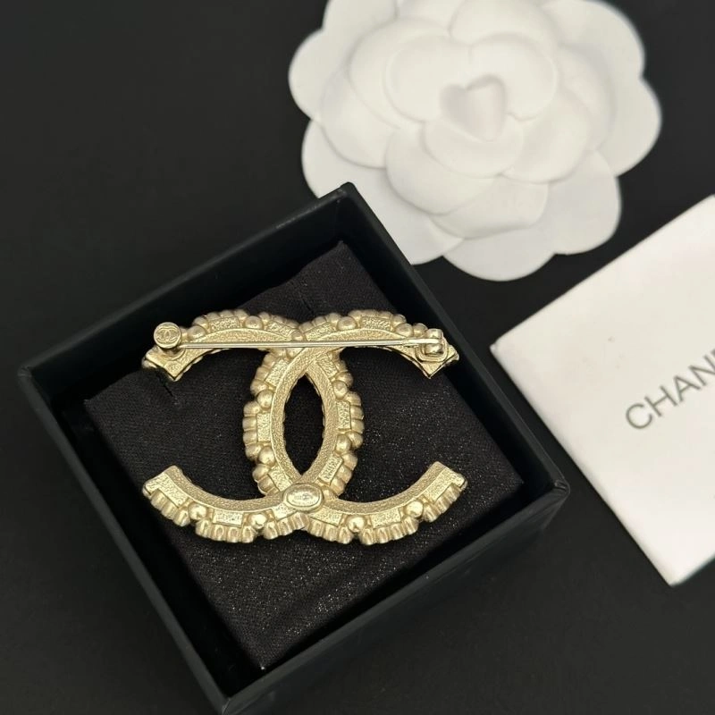 Sleek Chxnxl Brooches 292859