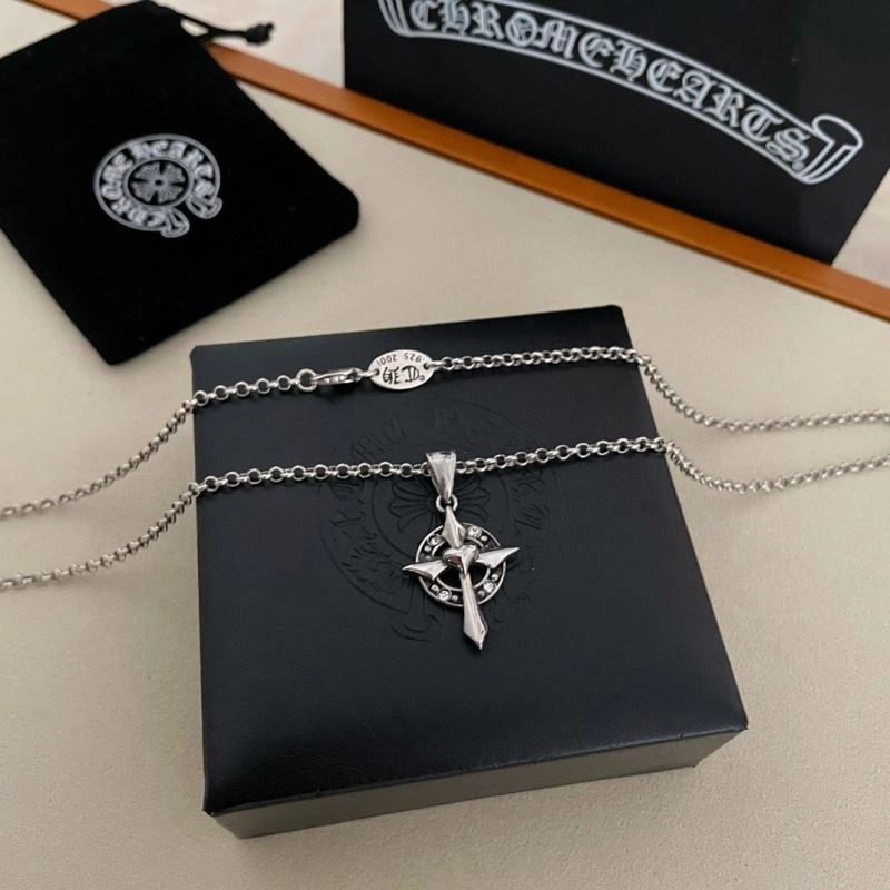Chrxmx Hxxrts Necklaces Functional 301046