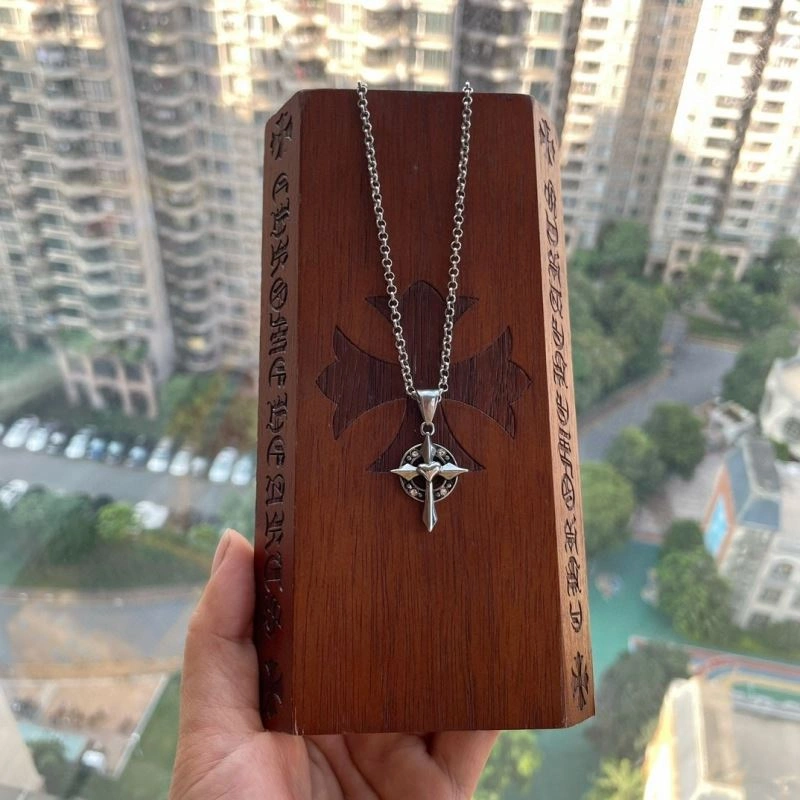 Chrxmx Hxxrts Necklaces Functional 301046