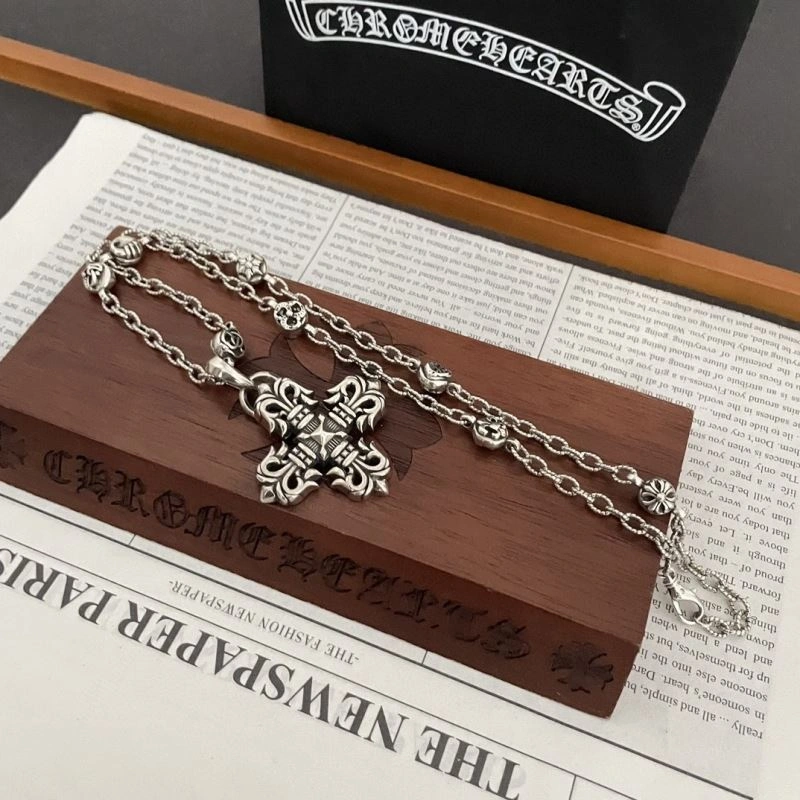 Chrxmx Hxxrts Necklaces Stylish 301055