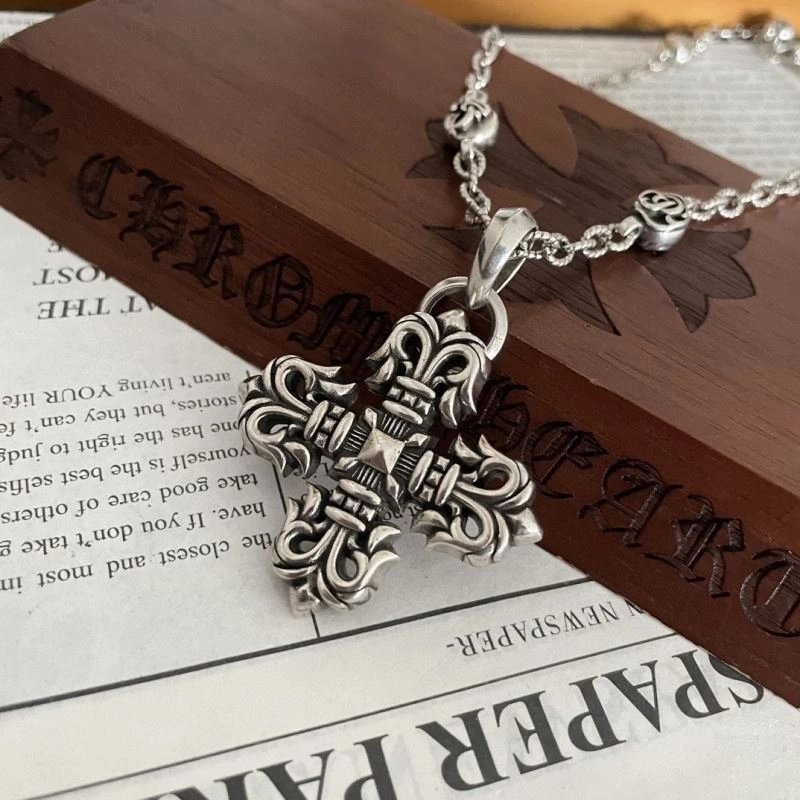 Chrxmx Hxxrts Necklaces Stylish 301055