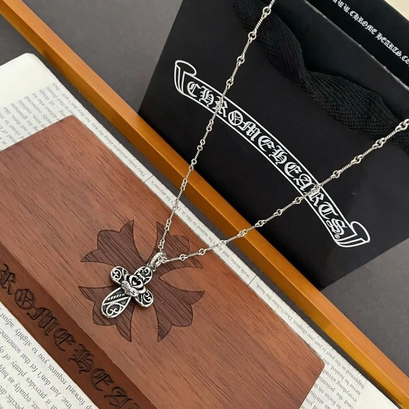 Classic Chrxmx Hxxrts Necklaces 301075