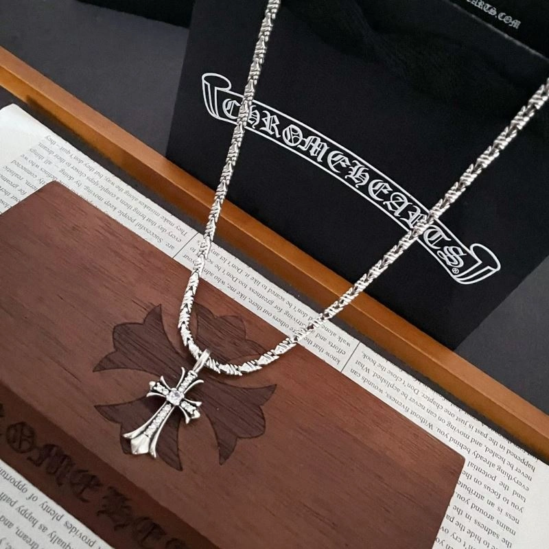 Chrxmx Hxxrts Necklaces ModernLook 301045