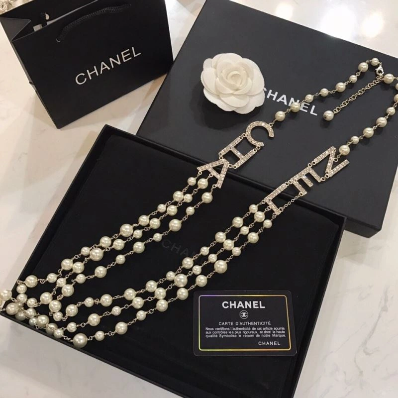 Modern Chxnxl Brooches 292856