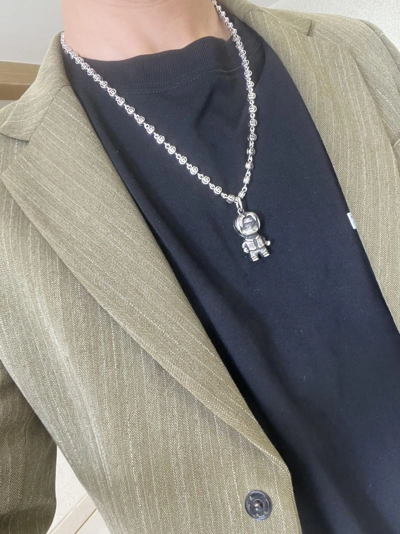 EyeCatching Gxccx Necklaces 306614