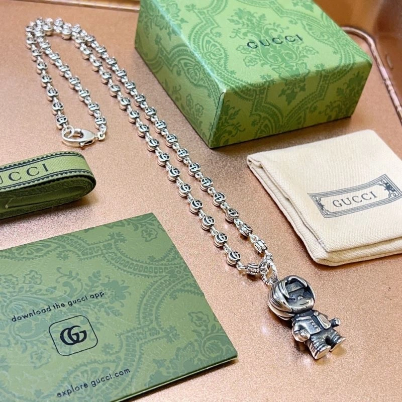 EyeCatching Gxccx Necklaces 306614