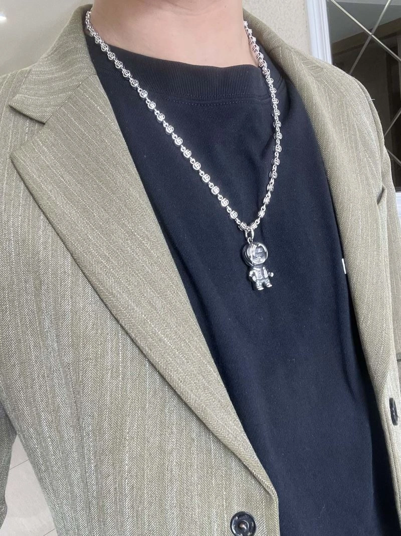 EyeCatching Gxccx Necklaces 306614