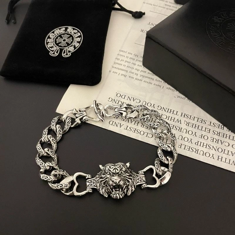 Stylish Chrxmx Hxxrts Bracelets 301510