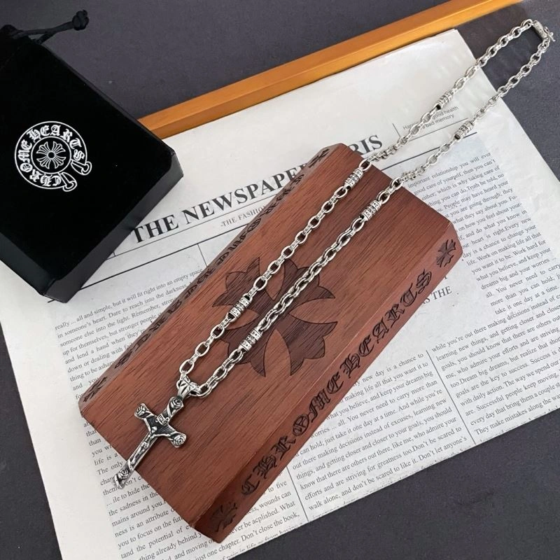 Sleek Chrxmx Hxxrts Necklaces 301031