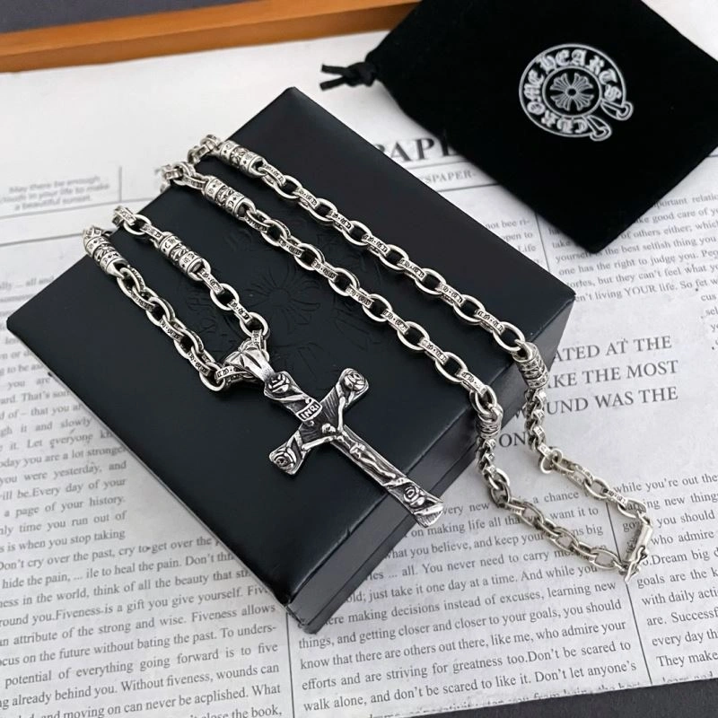 Sleek Chrxmx Hxxrts Necklaces 301031