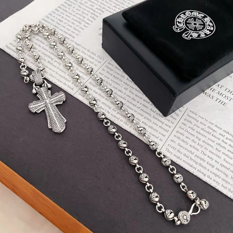 Versatile Chrxmx Hxxrts Necklaces 301027