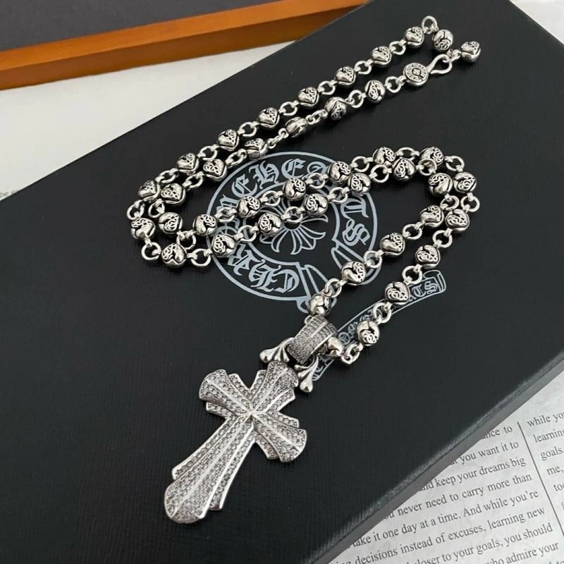 Versatile Chrxmx Hxxrts Necklaces 301027