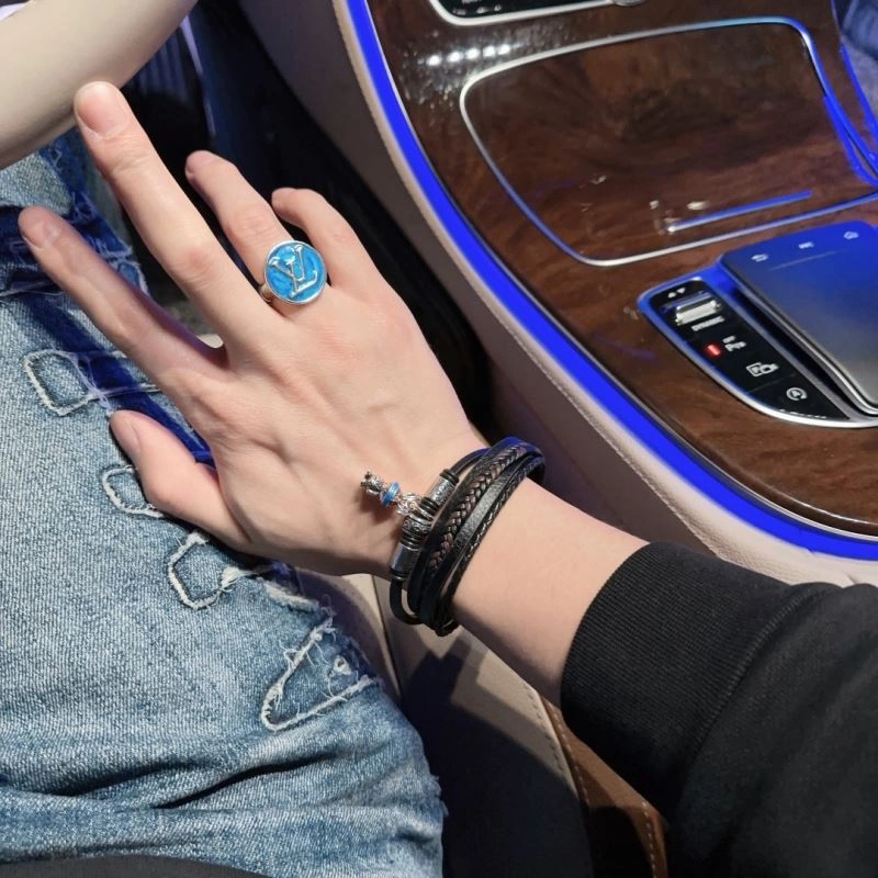Efficient LX Bracelets 311985