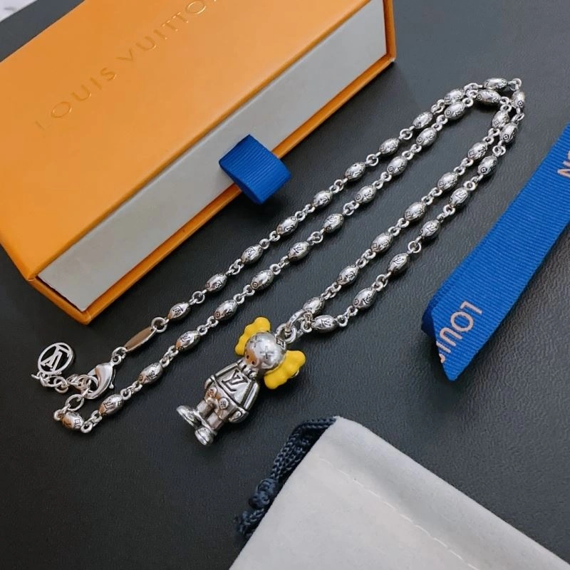 Comfortable LX Necklaces 311541
