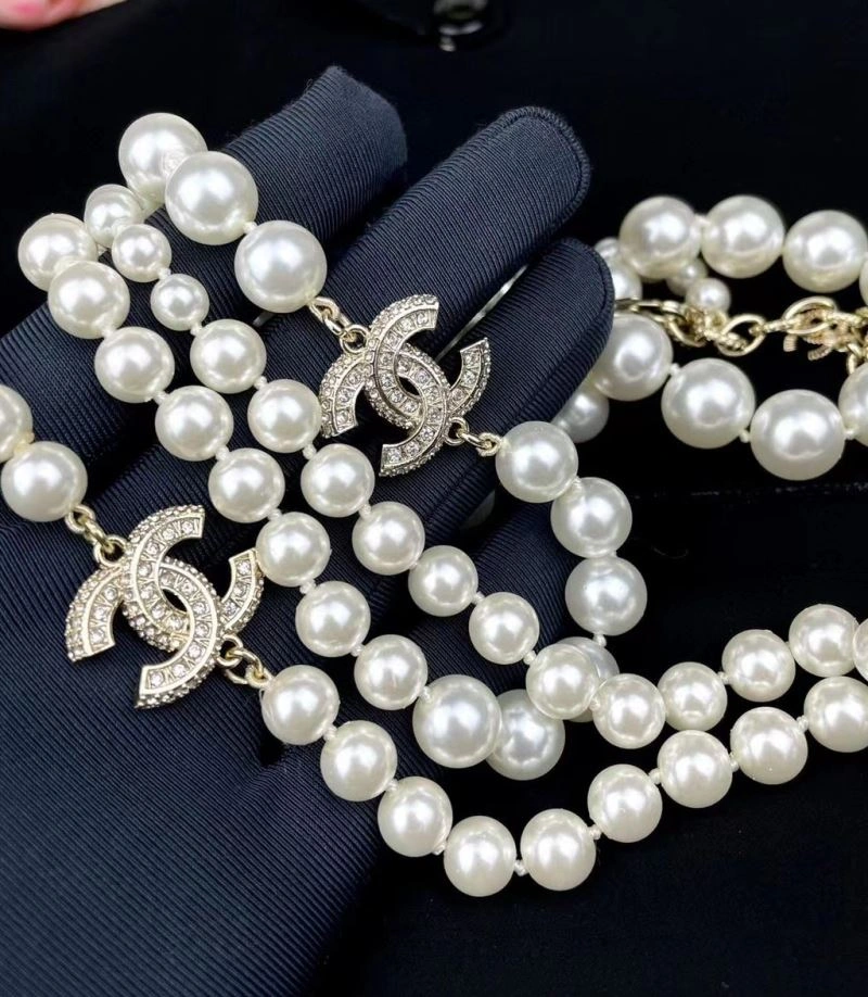 Practical Chxnxl Brooches 292840
