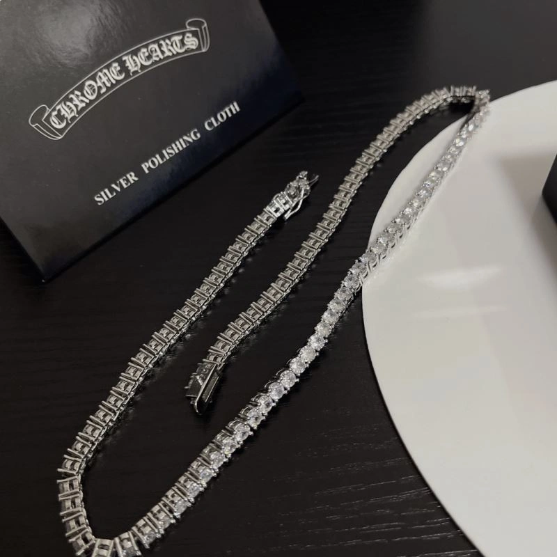 Efficient Chrxmx Hxxrts Necklaces 301025