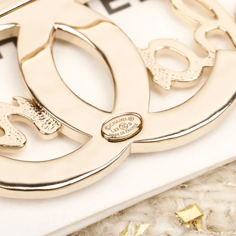 ModernLook Chxnxl Brooches 292828