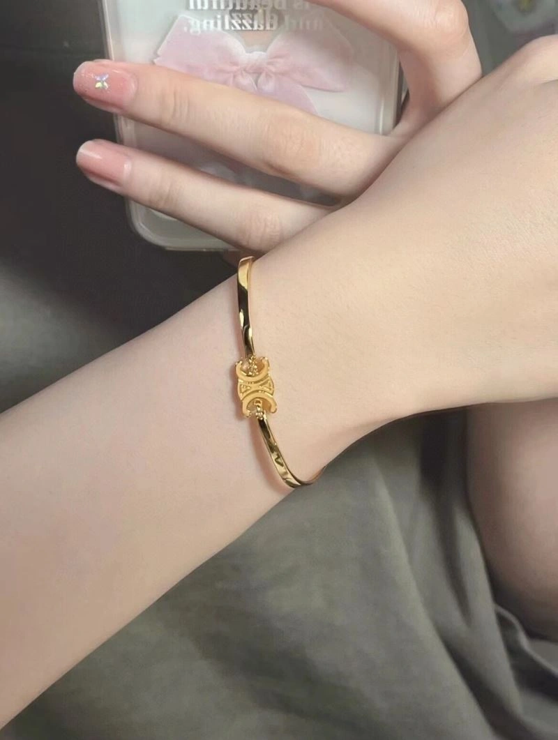 Fashionable Cxlxne Bracelets 283961