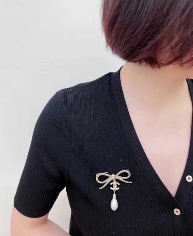 TopPick Chxnxl Brooches 292825