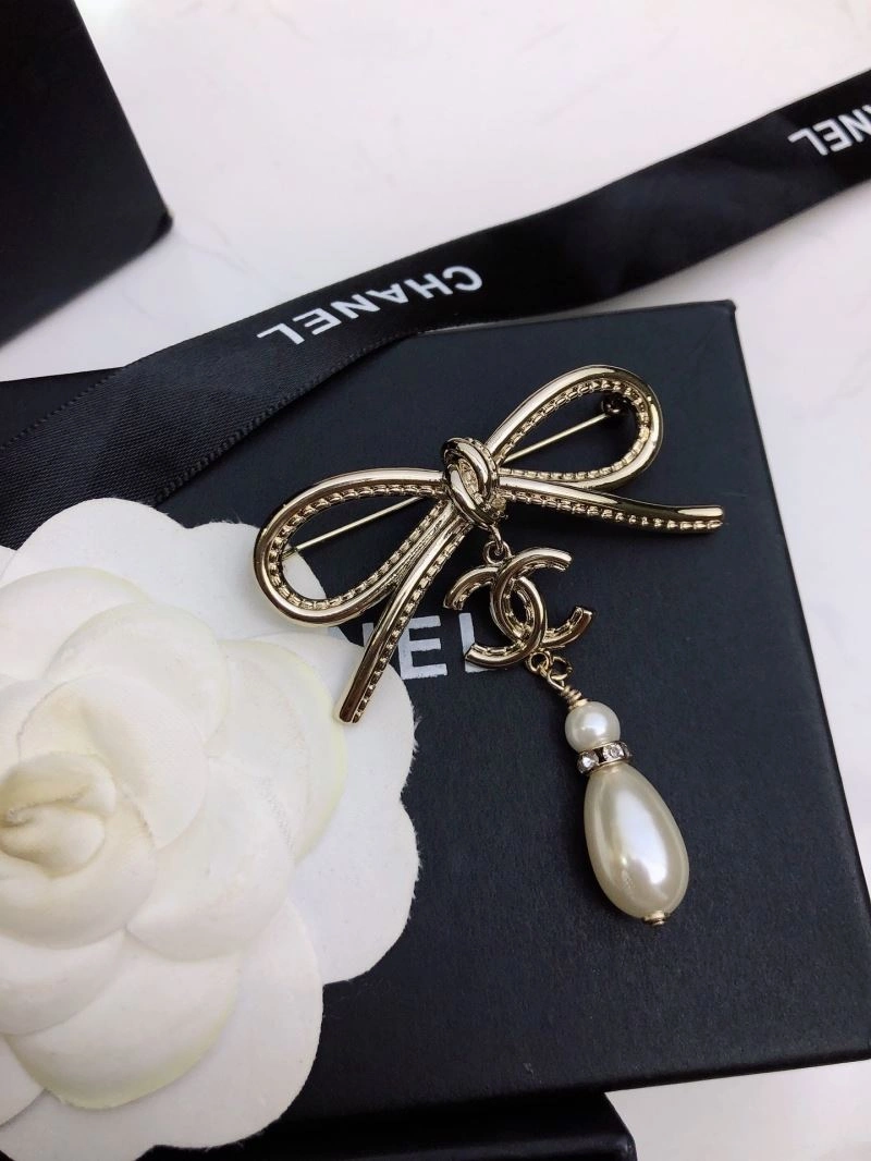 TopPick Chxnxl Brooches 292825