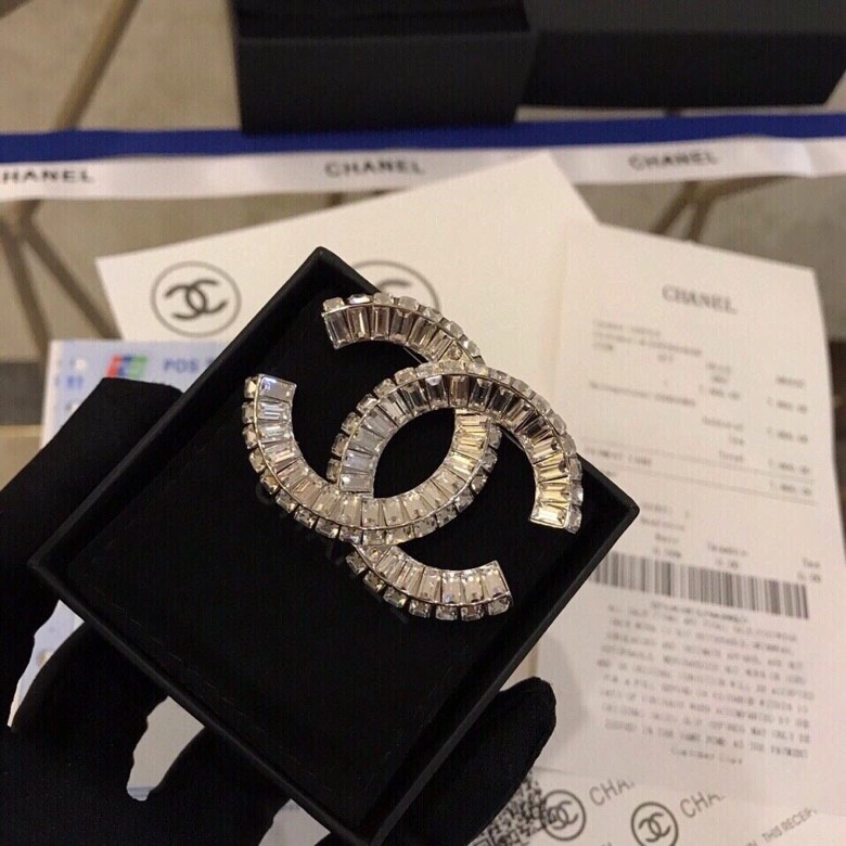 Flexible Chxnxl Brooches 292823