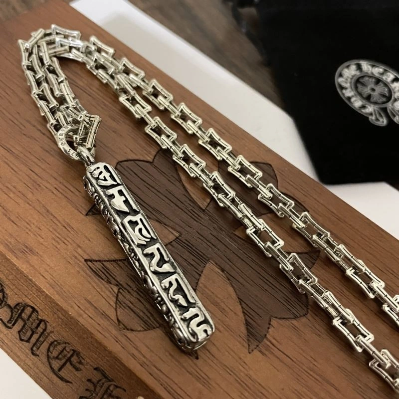 EasyMatch Chrxmx Hxxrts Necklaces 300999