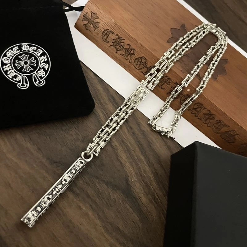 EasyMatch Chrxmx Hxxrts Necklaces 300999